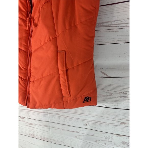Aeropostale Women's Quilted Puffer Vest Size XS Orange Zip up gray Lined - Picture 9 of 9